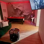 Aparthotel Pretty Woman 100 M Town Square 24h - Chorzow Katowice 3*