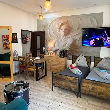 Aparthotel Premium Pretty Woman Self Check-in 24h - Chorzow Katowice *