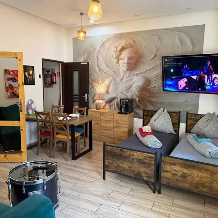 아파트호텔 Pretty Woman Meldunek Samodzielny 24h - Chorzow Katowice 3*